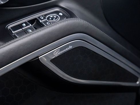 Used 2017 Porsche 911 Turbo S image 16