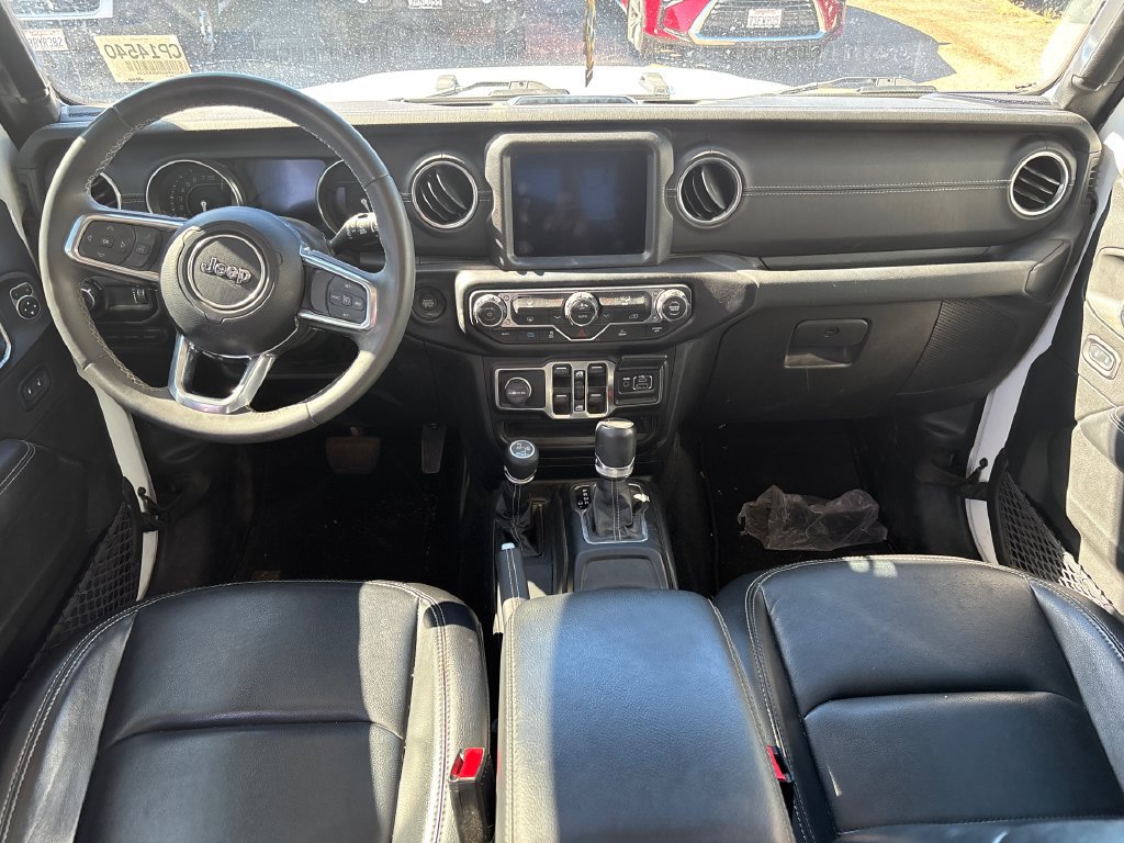 Used 2023 Jeep Wrangler Unlimited Sahara AWD/4WD image 22
