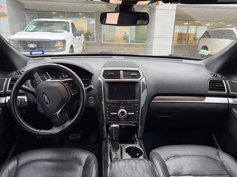 Used 2018 Ford Explorer Limited w/ Equipment Group 301A image 14