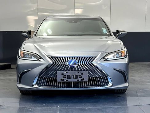 Used 2022 Lexus ES 300h w/ Premium Package FWD image 8