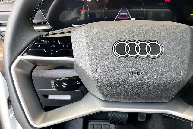 Used 2025 Audi Q5 Premium w/ Convenience Package AWD/4WD image 11