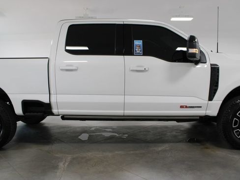Used 2026 Ford F250 Platinum AWD/4WD image 13