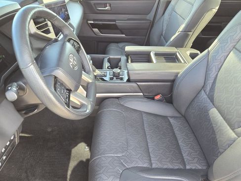 Used 2024 Toyota Tundra Limited AWD/4WD image 15
