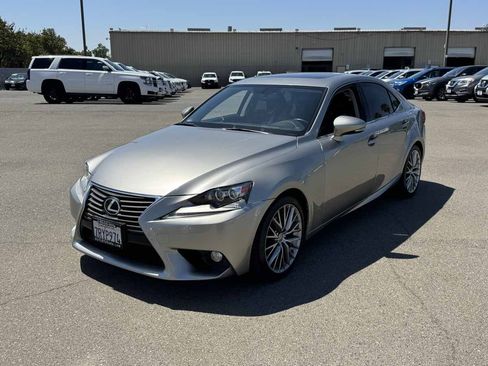 Used 2014 Lexus IS 250 w/ Navigation Package RWD image 5