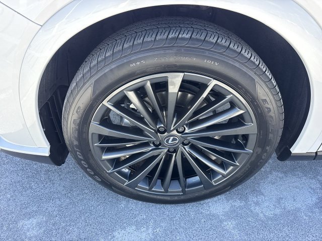 Used 2025 Lexus RX 350 Premium w/ Accessory Package (K3) FWD image 10