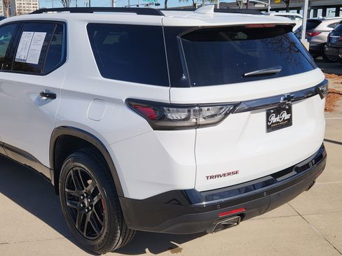 Used 2021 Chevrolet Traverse Premier w/ Redline Edition image 11