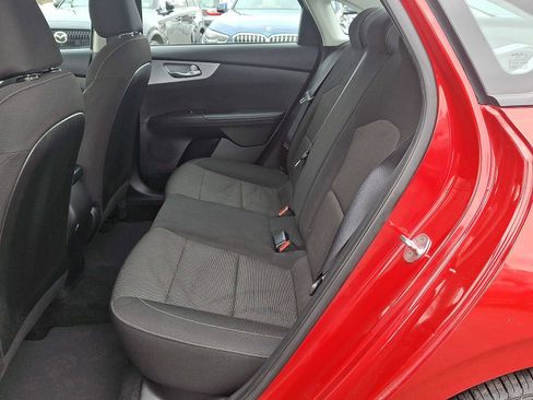 Used 2023 Kia Forte LXS w/ LXS Technology Package image 11