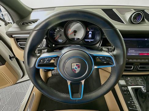 Used 2020 Porsche Macan S image 11