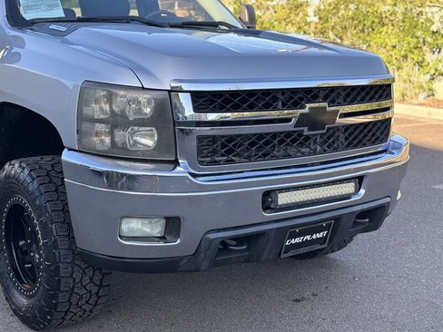 Used 2011 Chevrolet Silverado 3500 LT w/ Suspension Package, Off-Road AWD/4WD image 9