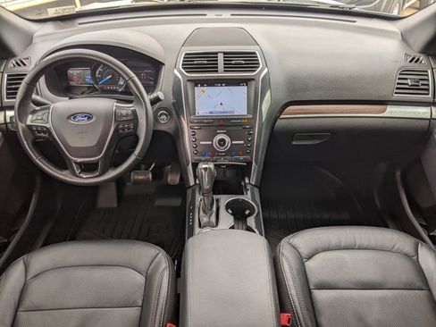 Used 2019 Ford Explorer Limited image 13