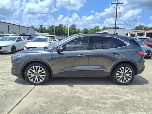 Used 2020 Ford Escape Titanium FWD image 10