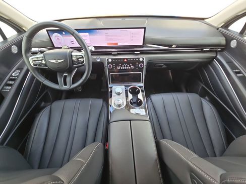 Used 2025 Genesis GV80 2.5T image 9