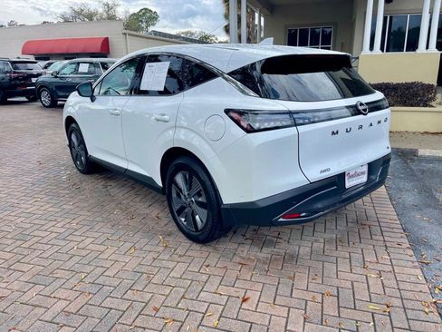 Used 2025 Nissan Murano SL image 3