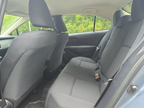 Used 2025 Toyota Corolla LE FWD image 13