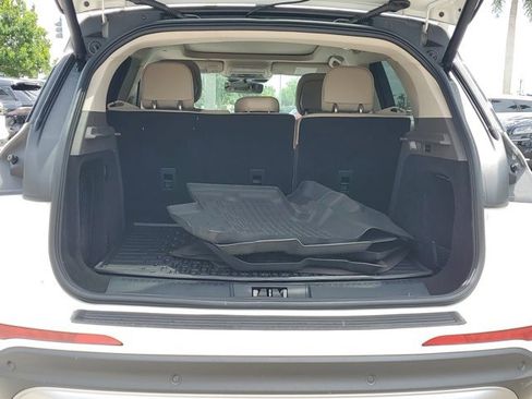 Used 2020 Lincoln Corsair Reserve w/ Equipment Group 201A image 11