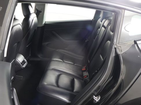 Used 2023 Tesla Model 3 Standard Range image 32