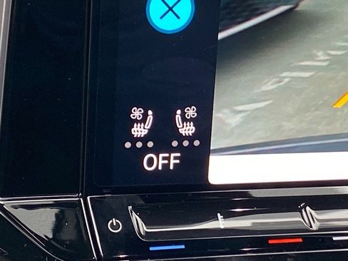 New 2026 Volkswagen Atlas Cross Sport SE image 9