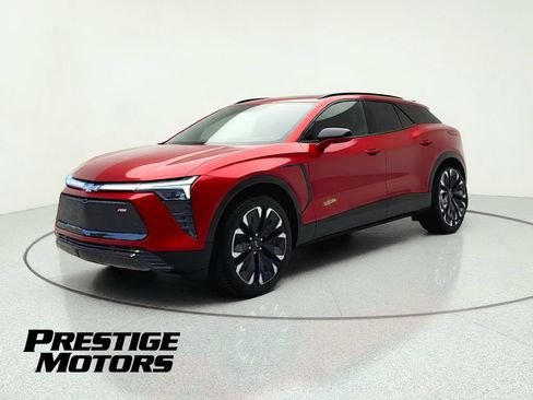 Used 2024 Chevrolet Blazer EV RS AWD/4WD image 3