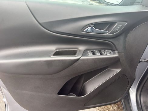 Used 2018 Chevrolet Equinox LT image 27
