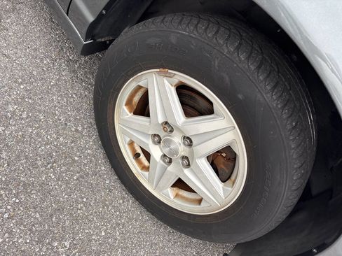 Used 2004 Chevrolet Monte Carlo LS w/ Preferred Equipment Group image 11