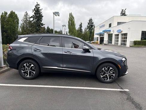 Used 2023 Kia Sportage EX w/ EX Premium Package AWD/4WD image 3