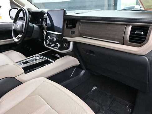 Used 2024 Ford Expedition Max Limited RWD image 52