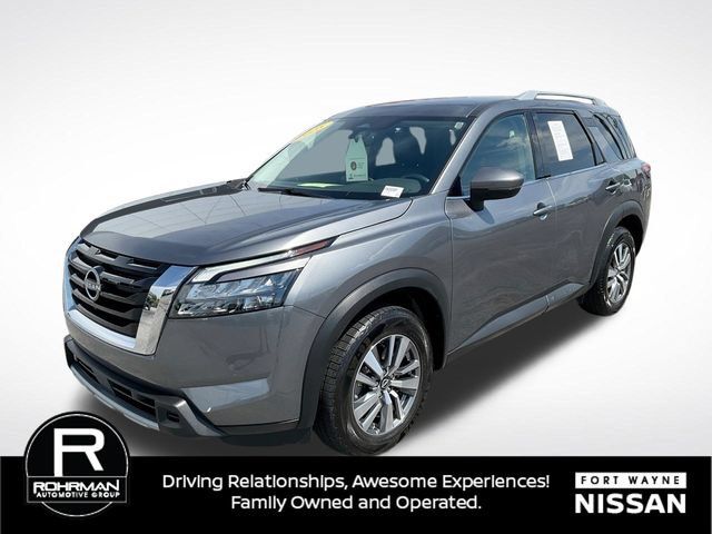 Certified 2025 Nissan Pathfinder SL AWD/4WD image 5