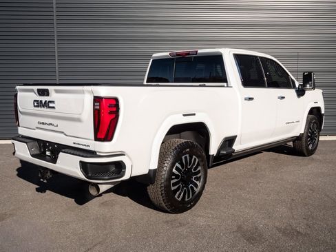 Used 2025 GMC Sierra 2500 Denali Ultimate w/ Max Trailering Package image 29