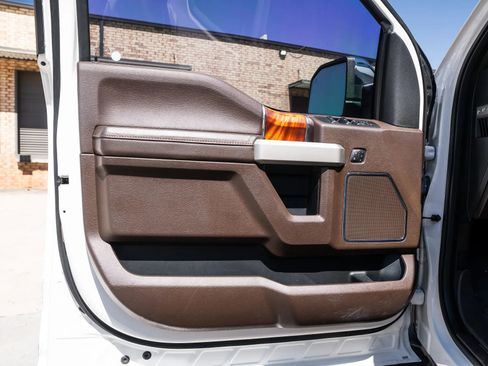 Used 2018 Ford F150 King Ranch w/ Equipment Group 601A Luxury AWD/4WD image 29