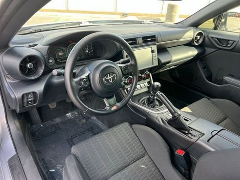 Used 2022 Toyota GR86 image 12