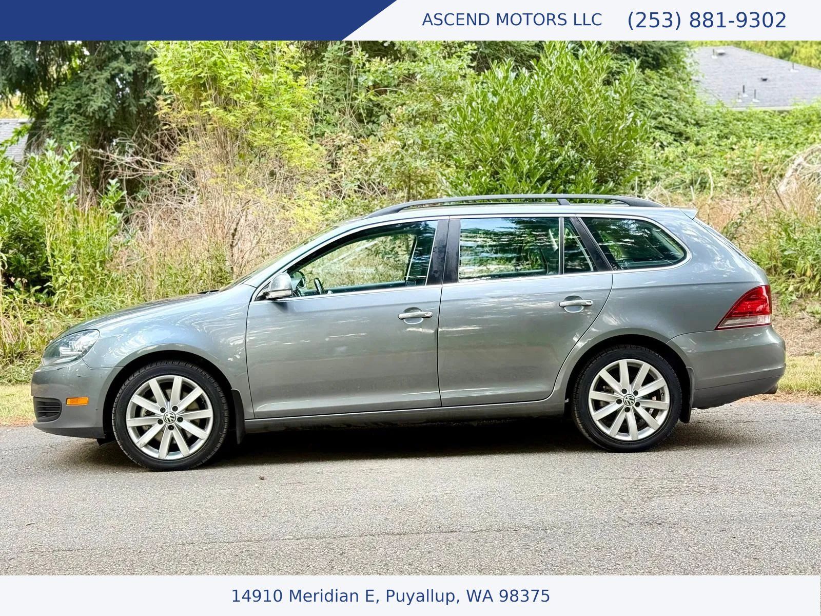 Used 2012 Volkswagen Jetta TDI FWD image 2