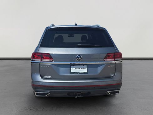 Used 2022 Volkswagen Atlas SEL image 4