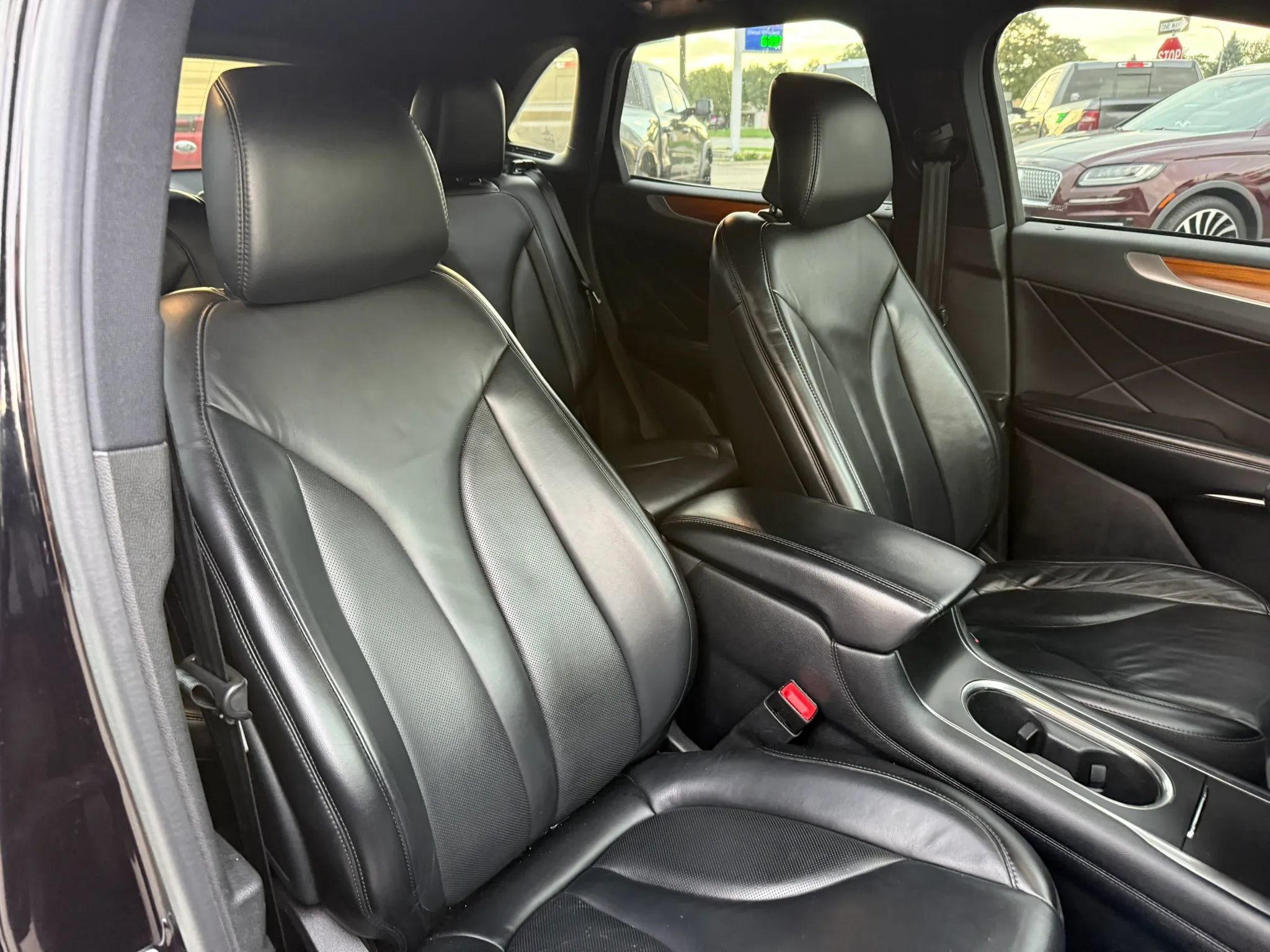 Used 2019 Lincoln MKC Select w/ MKC Climate Package FWD image 32