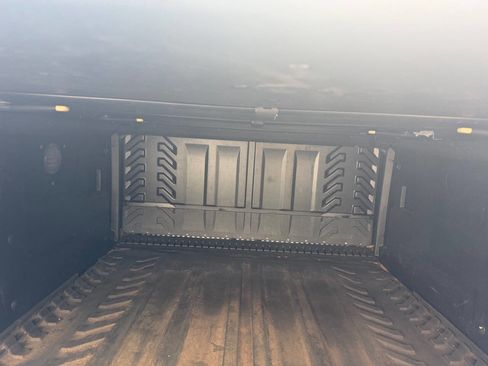 Used 2008 Cadillac Escalade EXT image 12