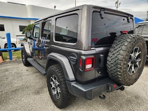 Used 2020 Jeep Wrangler Unlimited Sahara image 3