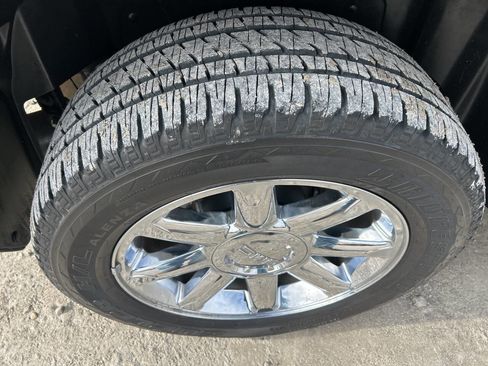 Used 2014 GMC Yukon XL Denali image 11