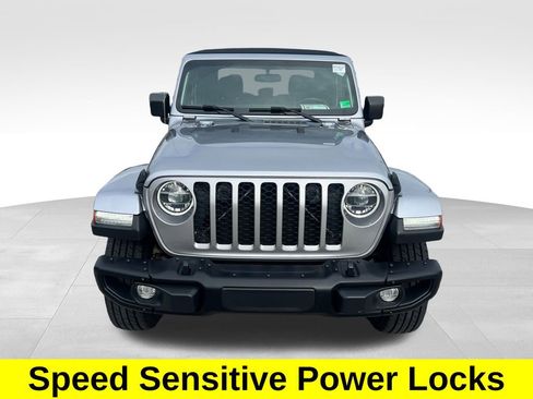 Used 2021 Jeep Gladiator Sport image 9