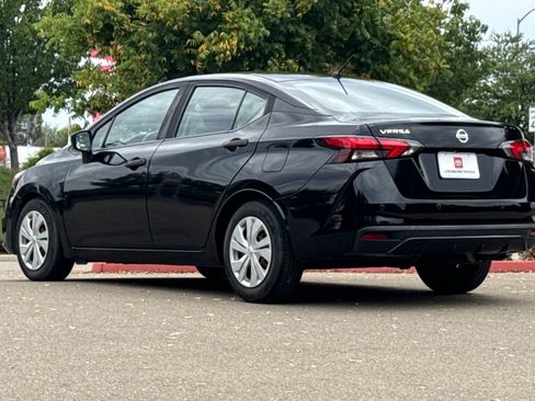Used 2020 Nissan Versa S FWD image 6