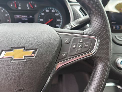 Used 2025 Chevrolet Malibu LT FWD image 21