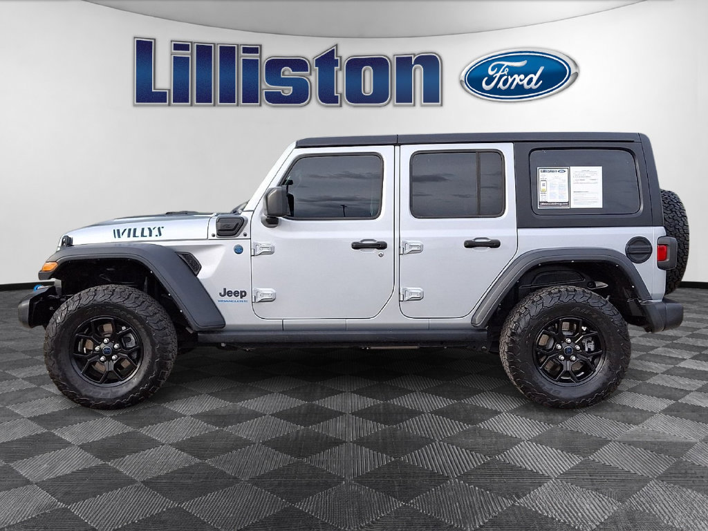 Used 2024 Jeep Wrangler Unlimited AWD/4WD image 8