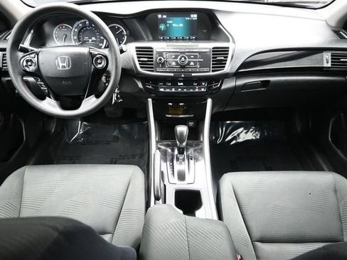 Used 2016 Honda Accord LX image 10