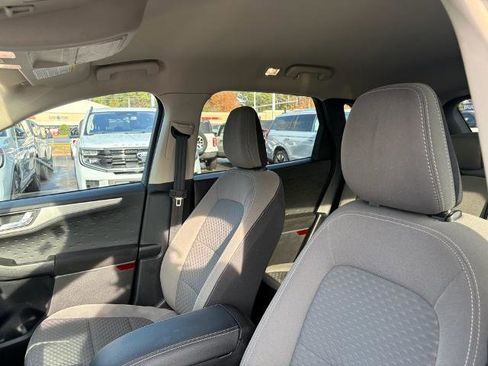 Certified 2020 Ford Escape SE image 15