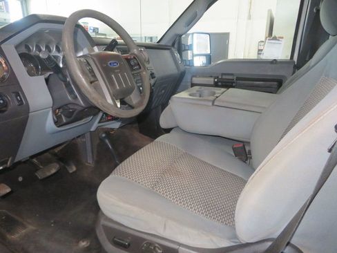 Used 2014 Ford F450 XLT w/ XLT Value Package image 15