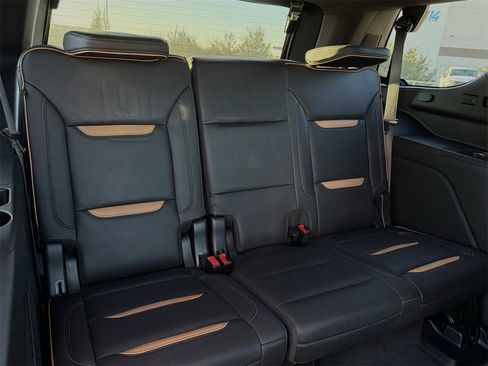 Used 2021 GMC Yukon AT4 w/ AT4 Premium Package image 30