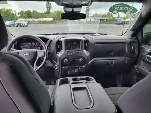 Certified 2022 Chevrolet Silverado 1500 Custom RWD image 16