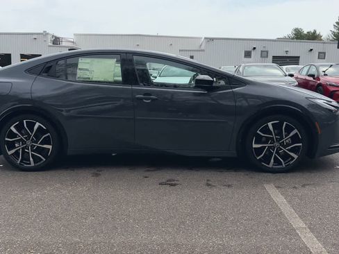 New 2026 Toyota Prius Plug-In Hybrid image 9