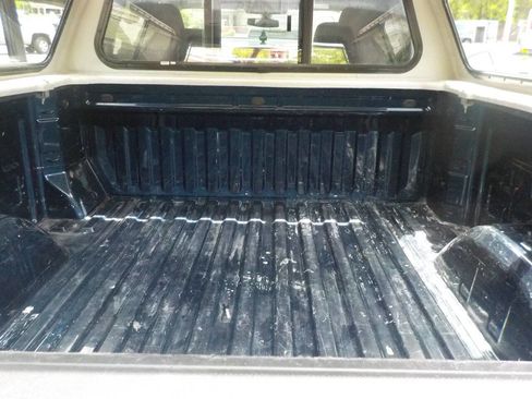 Used 2019 Chevrolet Silverado 1500 RST AWD/4WD image 12