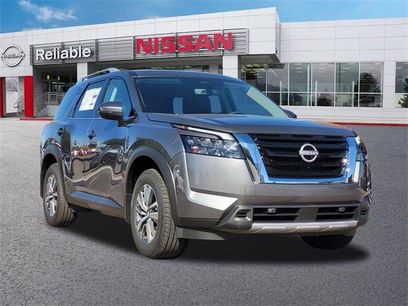 New 2025 Nissan Pathfinder SL