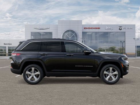New 2025 Jeep Grand Cherokee Limited w/ Trailer Tow Package image 26