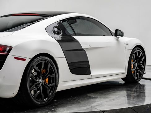 Used 2010 Audi R8 V10 image 24